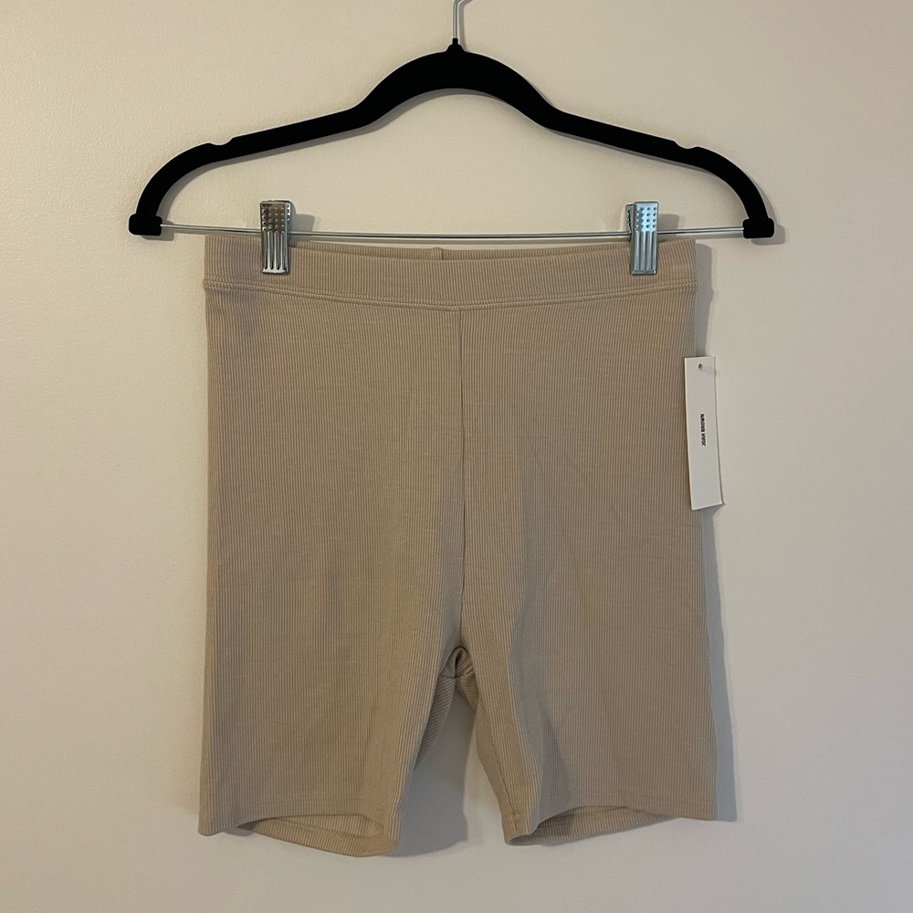 Joah Brown Women's Beige Biker Shorts